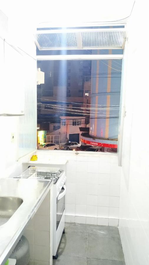 Quitinete A Poucos Passos Da Praia No Ponto Mais Central Da Cidade. Guarapari Buitenkant foto