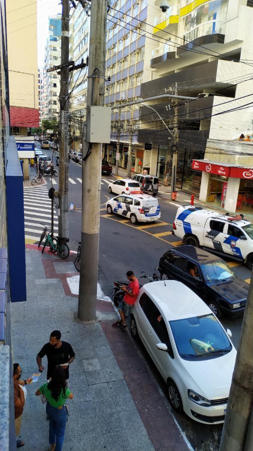 Quitinete A Poucos Passos Da Praia No Ponto Mais Central Da Cidade. Guarapari Buitenkant foto