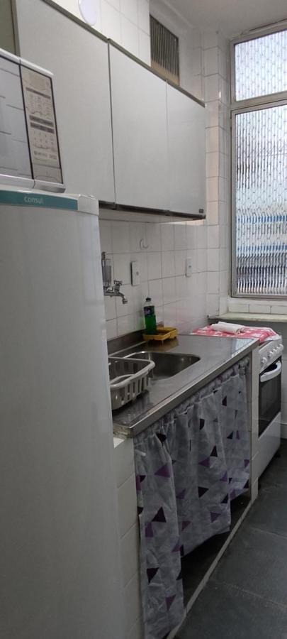 Quitinete A Poucos Passos Da Praia No Ponto Mais Central Da Cidade. Guarapari Buitenkant foto